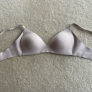 Lululemon bra.   36B.  Barely worn.